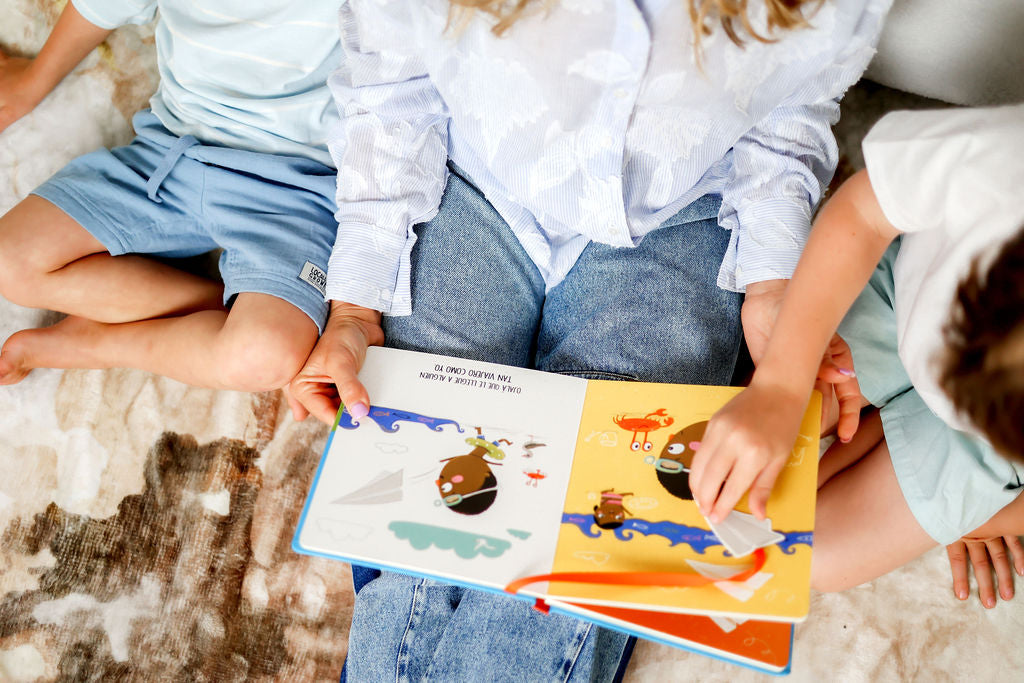 Booklings Collection - (Spanish) - (Ships 8 Dec)